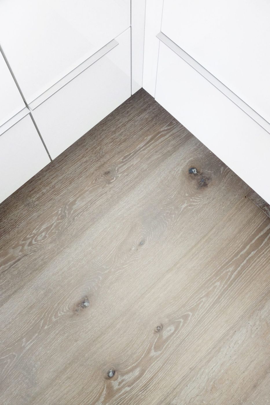 Heltre Lamellplank Wilbergs - Eik Midnight Moon 16x250x1400-2900mm