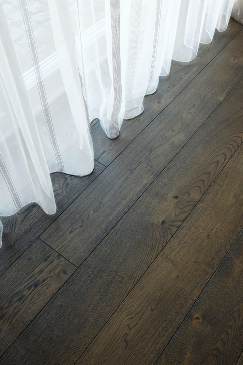 Heltre Lamellplank Wilbergs - Eik Hennes Room 16x250x1400-2900mm