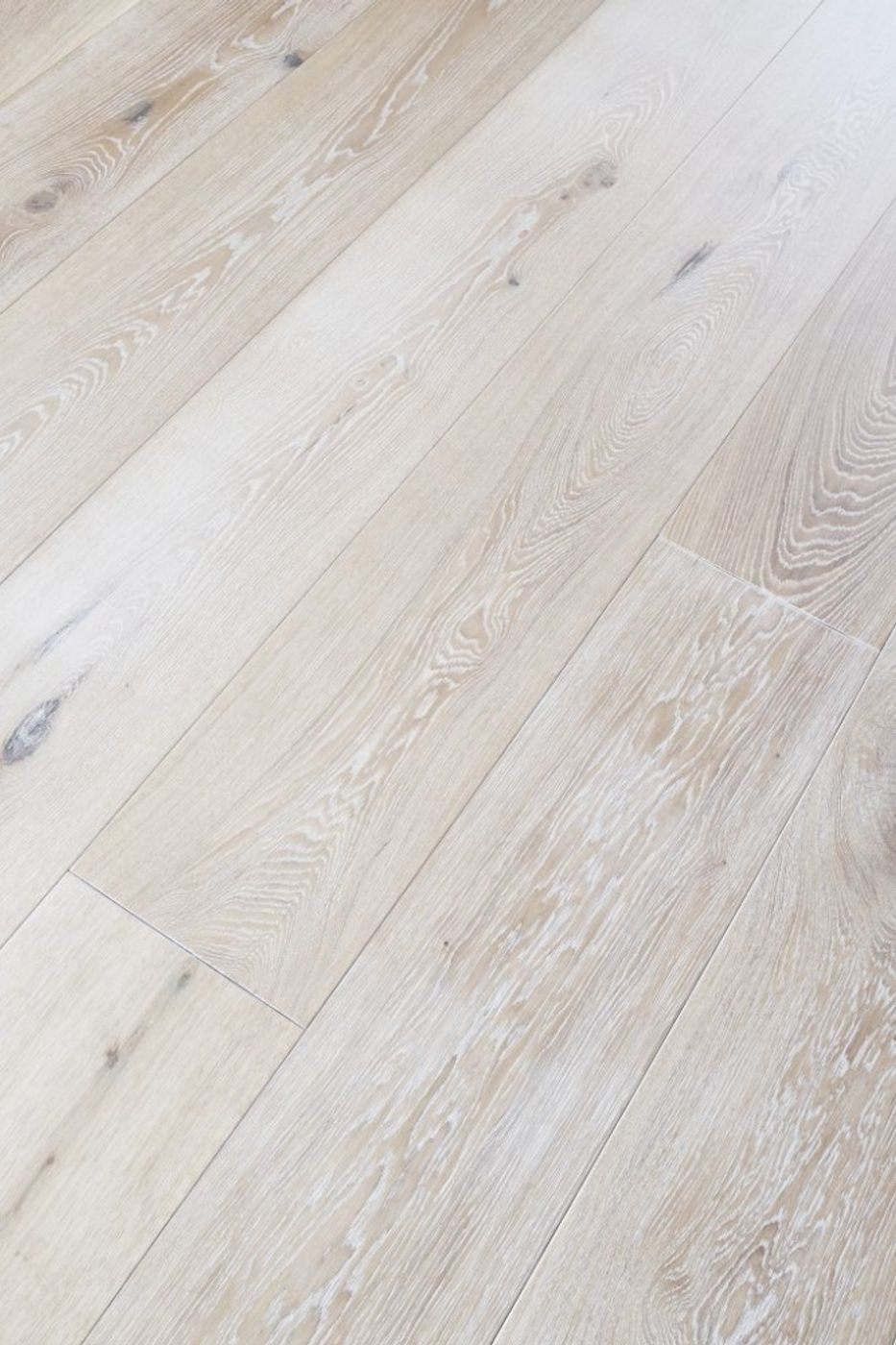 Heltre Lamellplank Wilbergs - Eik Midnight Sun 16x250x1400-2900mm